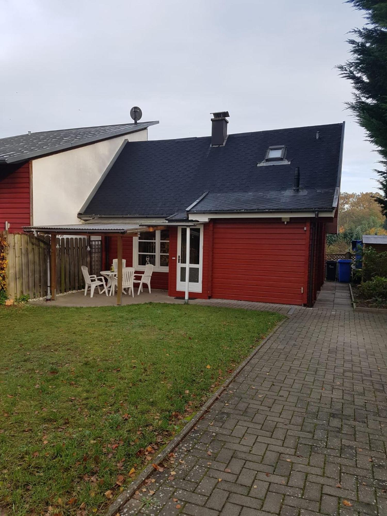 Laras Ferienhaus Ворпсведе Екстериор снимка